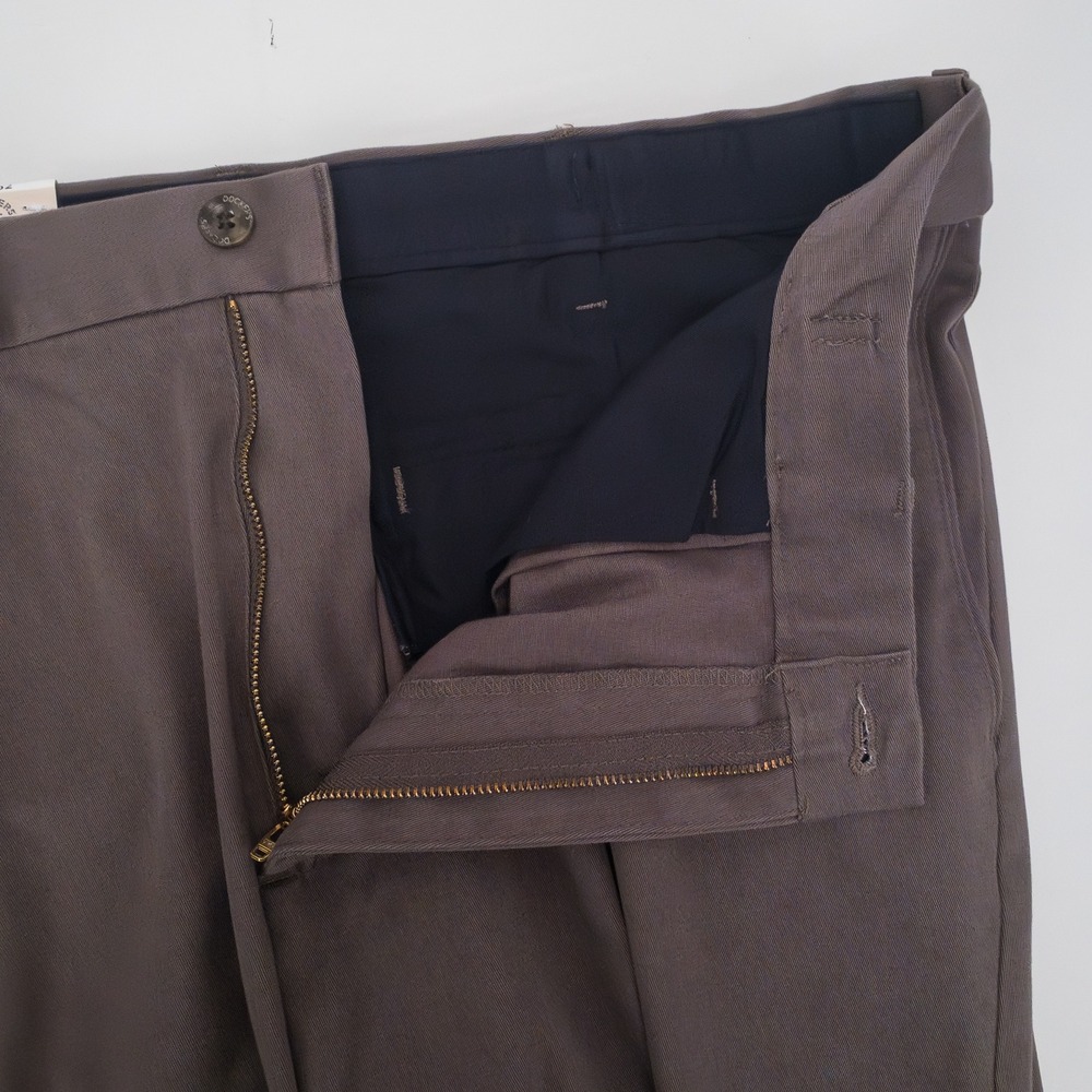 Dockers Comfort Khaki Pants Mens 36x32 Brown Relaxed Fit Pleated Stretch Cotton - Picture 7 of 16